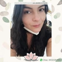 Foto de Lic. Alejandra Elizabeth Estrada Gutiérrez