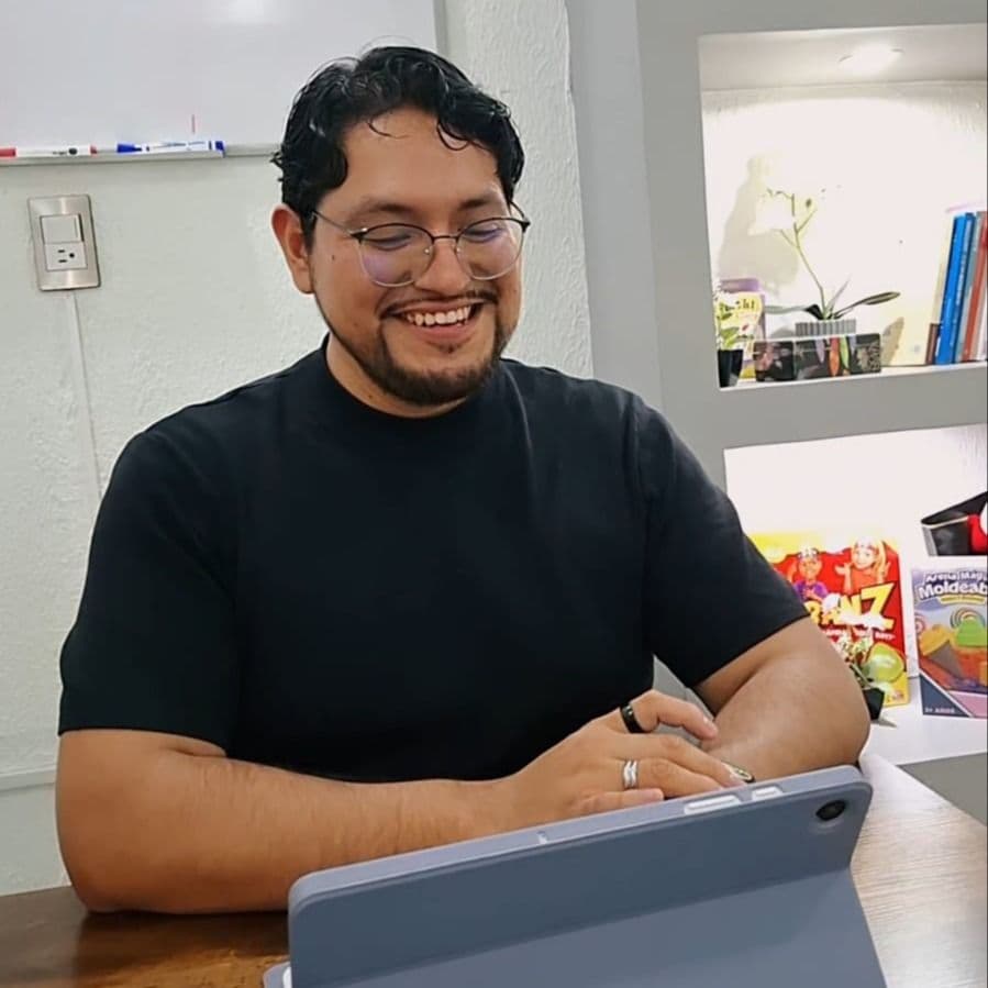 Foto de Lic. Arturo Guillermo Sarmientos