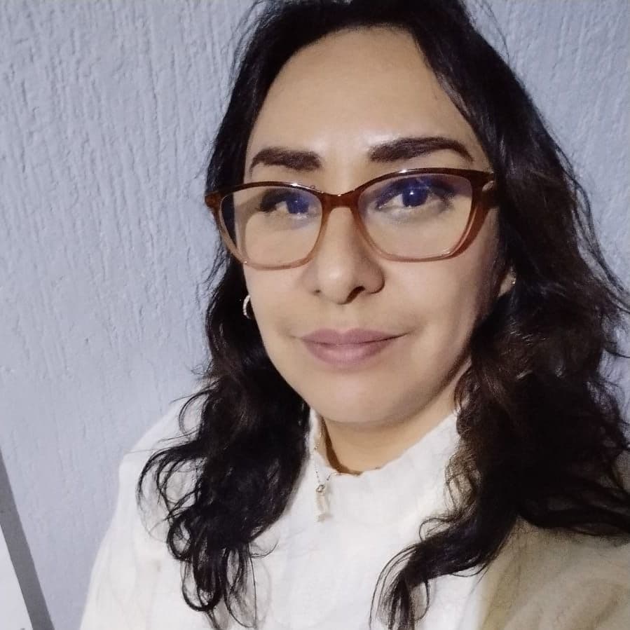 Foto de Lic. Claudia Estrellas Contreras