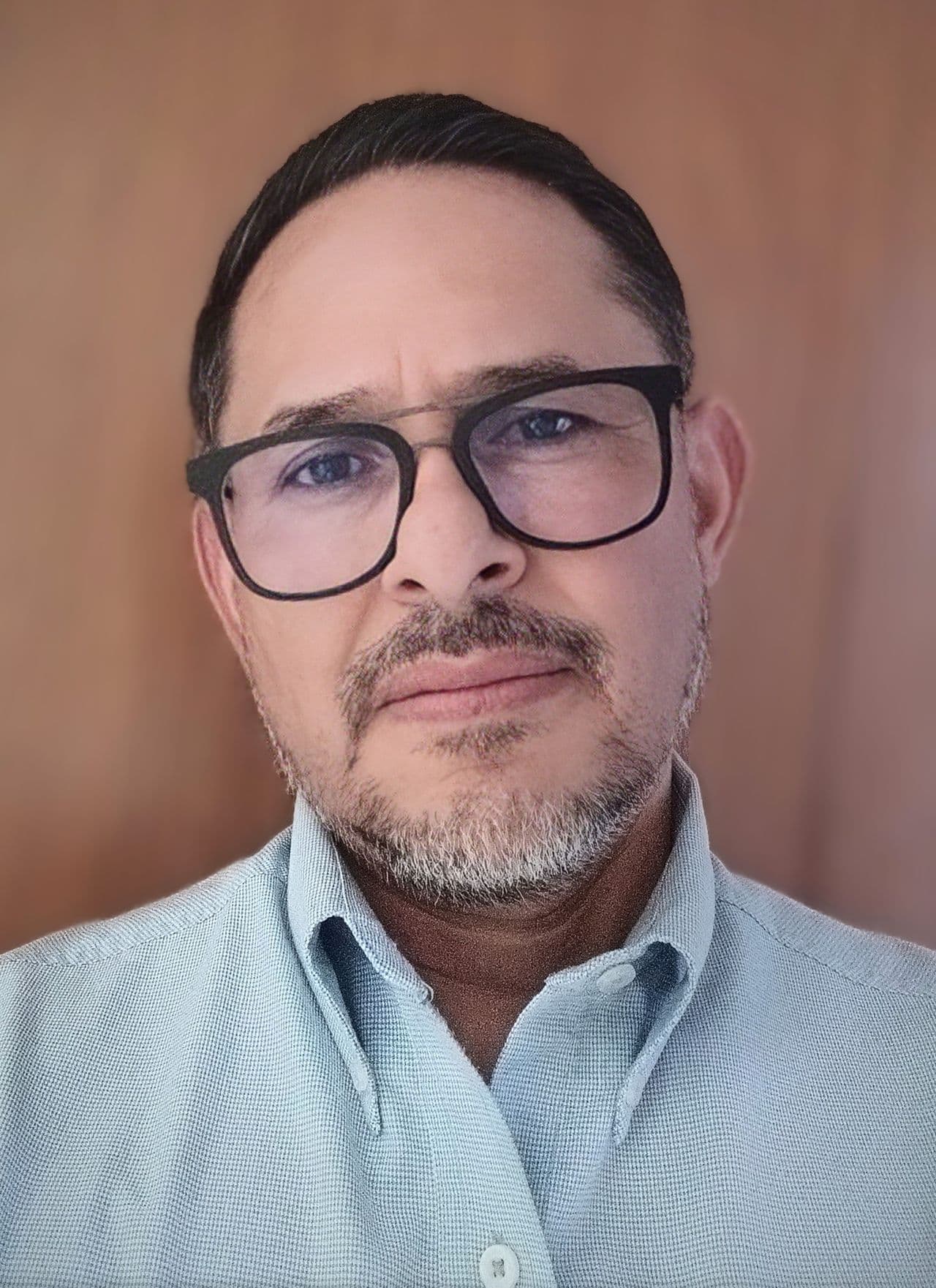 Foto de Lic. Enrique Cortes