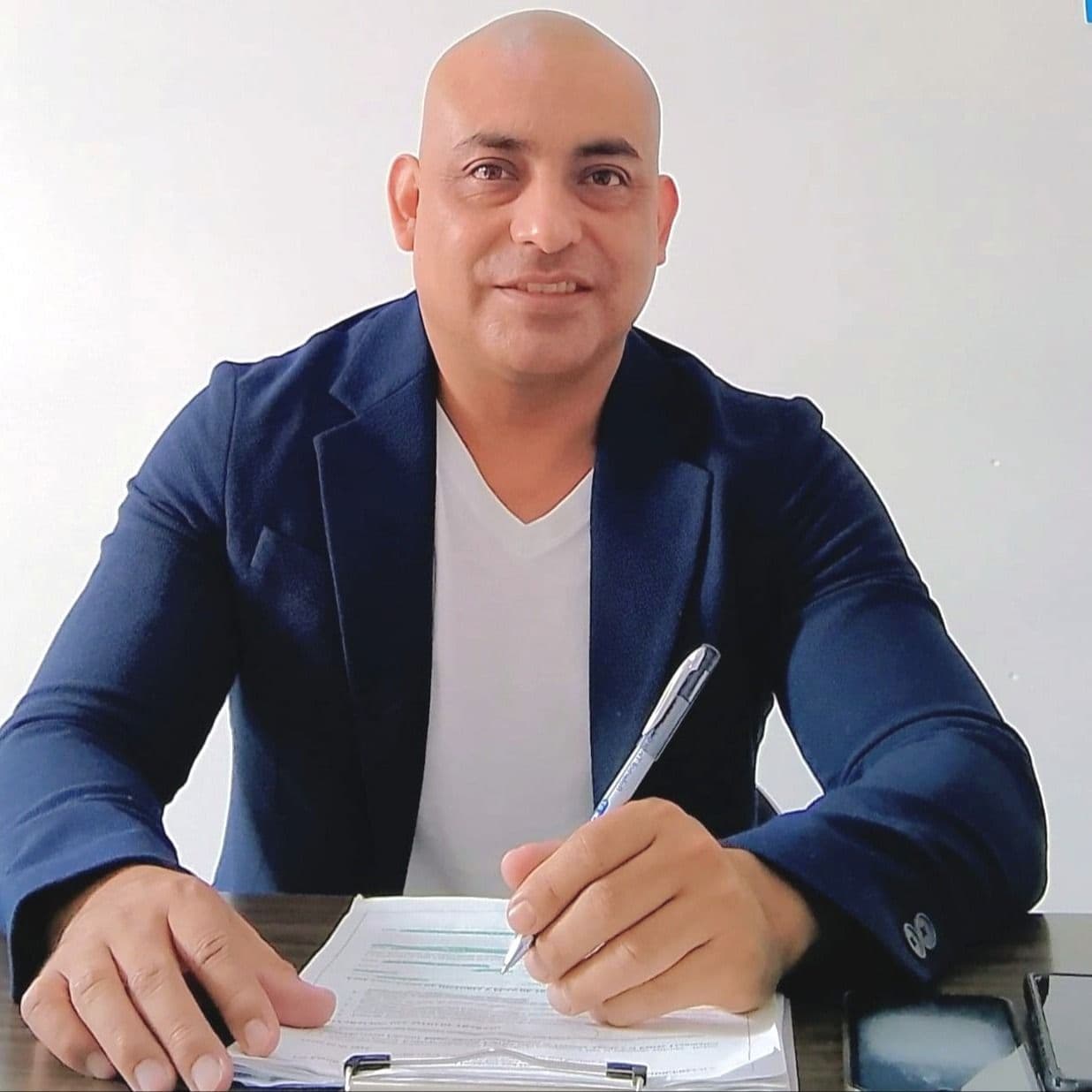 Foto de Lic. Enrique Hernández Martínez